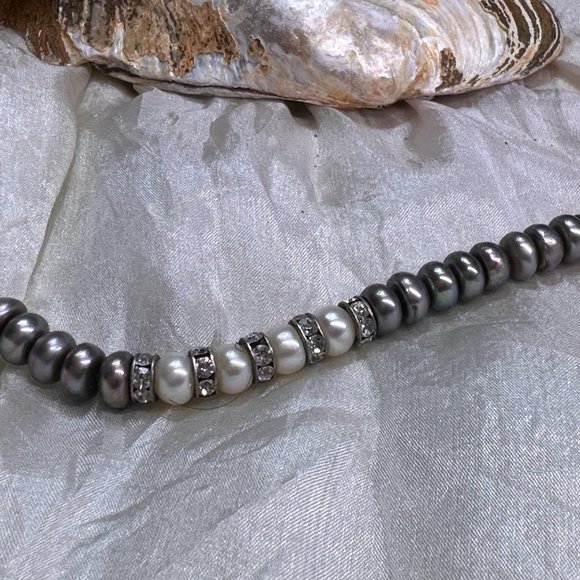 Grey Pearl Necklace - Picture 3 of 5
